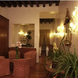 Canal Hotel Venice